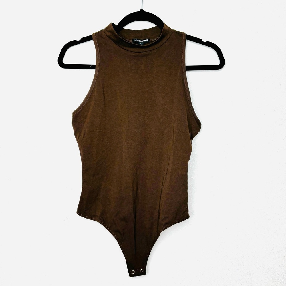 Sleeveless brown bodysuit size small